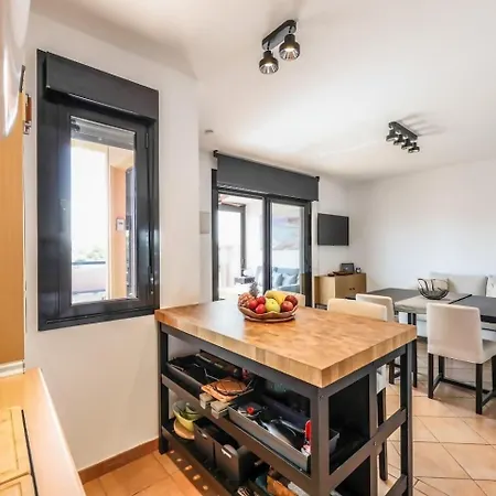 Holaola Highclass Townhouse בית נופש *