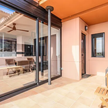 בית נופש Holaola Highclass Townhouse לאחארס