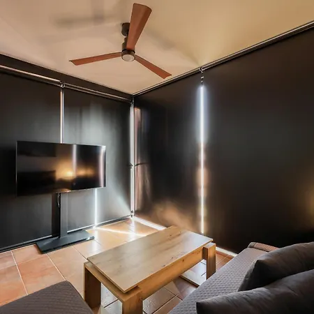 בית נופש Holaola Highclass Townhouse לאחארס