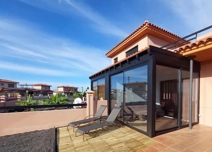 Holaola Highclass Townhouse