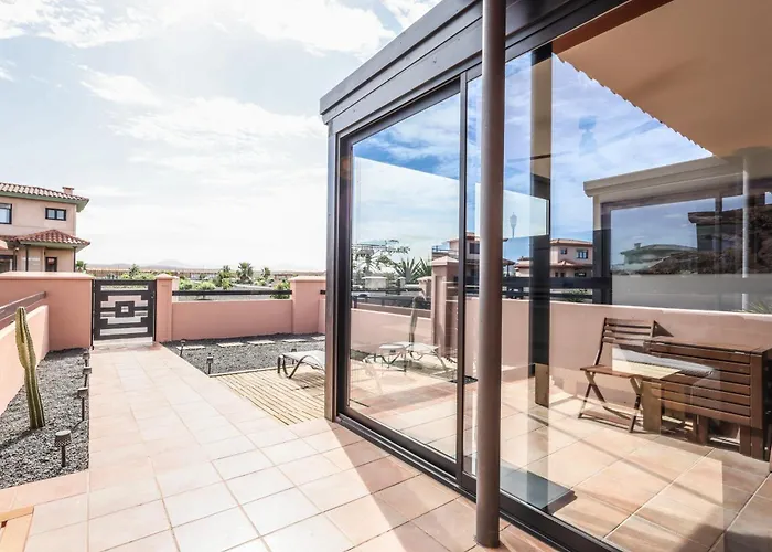 Holaola Highclass Townhouse