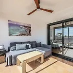 Holaola Highclass Townhouse ラハレス
